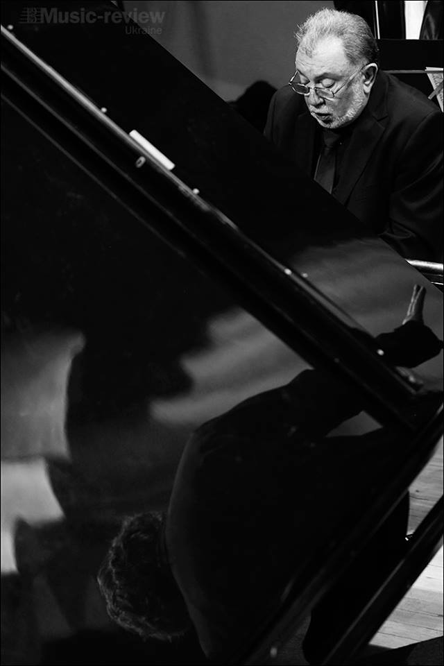 Моріс Чернорудський та артисти Національного симфонічного оркестру України Моріс Чернорудський та артисти Національного симфонічного оркестру України