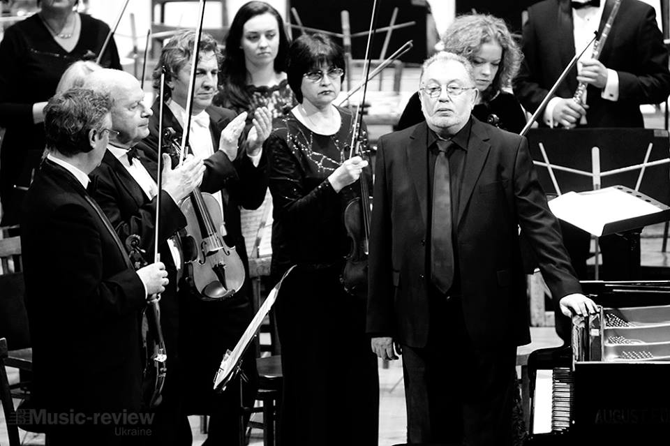 Моріс Чернорудський та артисти Національного симфонічного оркестру України Моріс Чернорудський та артисти Національного симфонічного оркестру України