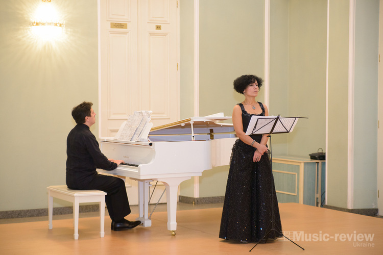 Інна Галатенко і Роман Рєпка . 1 грудня 2012 р. Фото: Сергій Пірієв Інна Галатенко і Роман Рєпка виконують П‘ять пісень на сл. Івана Франка (2007 р.) з поетичної збірки «Зів’яле листя» для сопрано і фортепіано. 1 грудня 2012 р. Фото: Сергій Пірієв