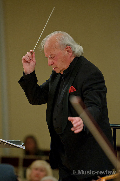 Диригент Роман Кофман. Фото Сергій Пірієв Диригент Роман Кофман. Фото Сергій Пірієв