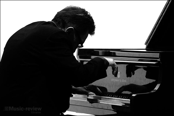 "Страсті за Бахом" піаніста Геннадія Дем’янчука "Страсті за Бахом" піаніста Геннадія Дем’янчука