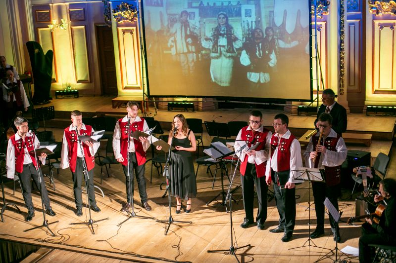 Поезія культових поетів, покладена на музику